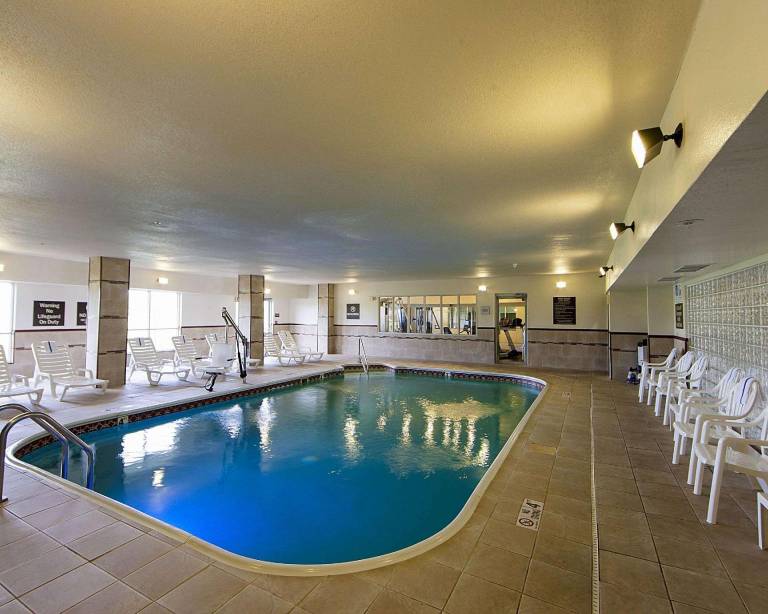 Quality Suites Addison-Dallas — photo 5