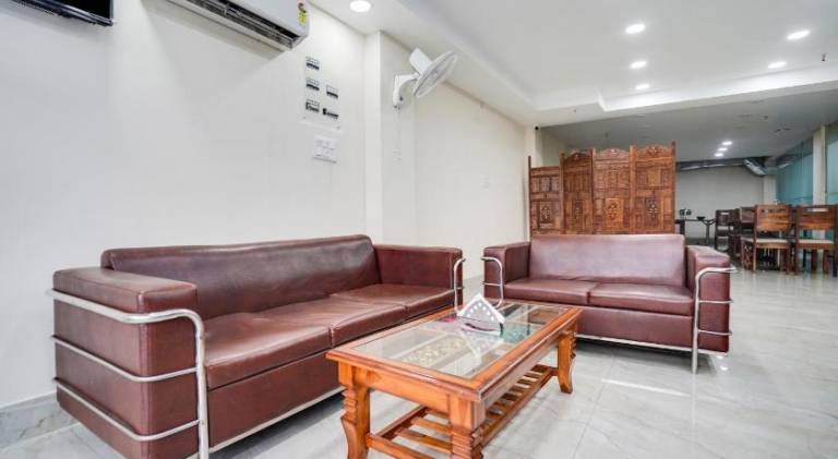 Townhouse Sector 63 A Noida — photo 3