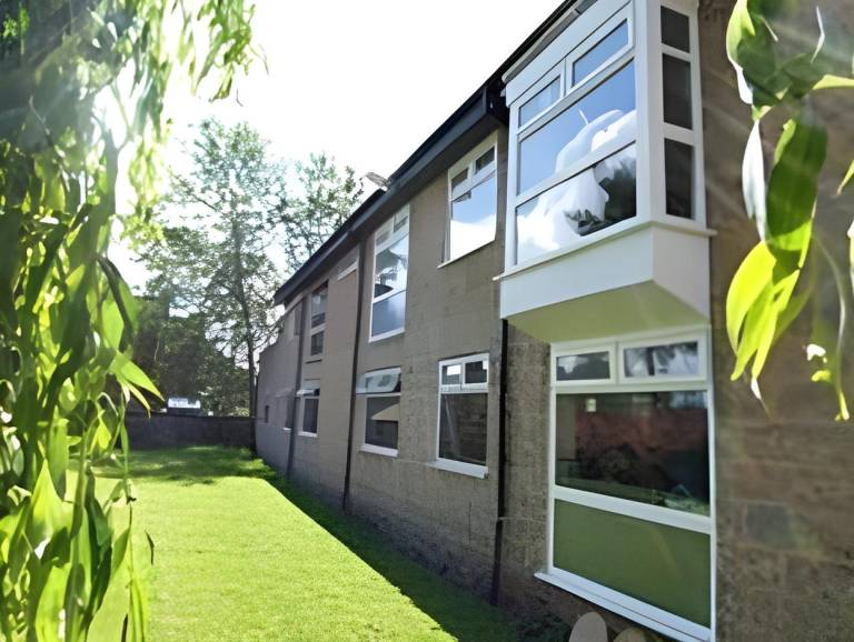 Pleasant lodge with garden & terrace | Suitable for remote work | Dogs allowed in Bakewell