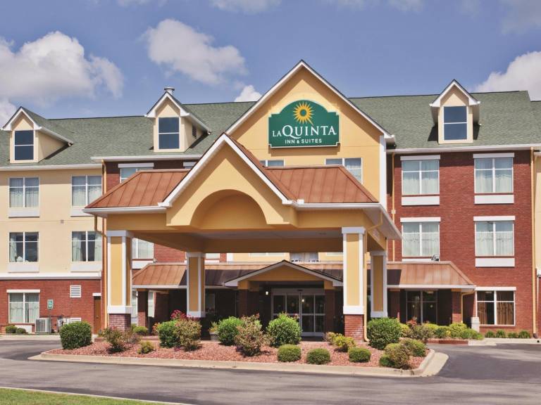 La Quinta Inn & Suites by Wyndham Oxford - Anniston in Oxford, AL