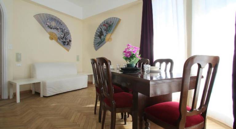 Holiday apartment with terrace in Sanremo