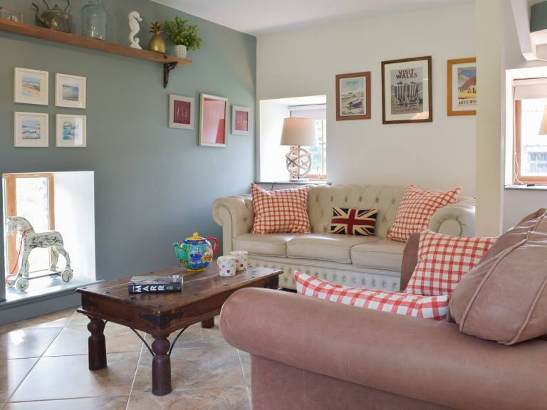 Cottage with yard | River view — photo 3
