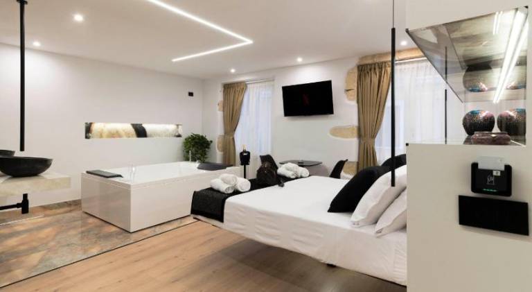 Fla Suites Castello — photo 2