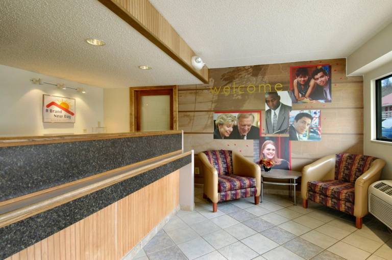 Red Roof Inn Parkersburg — photo 2