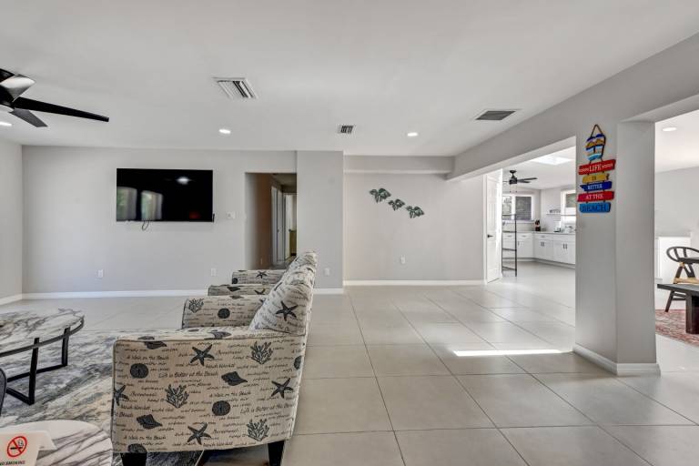 Child-friendly pleasant vacation home with terrace, BBQ & private pool | Next to the beach | Pet-friendly — photo 4