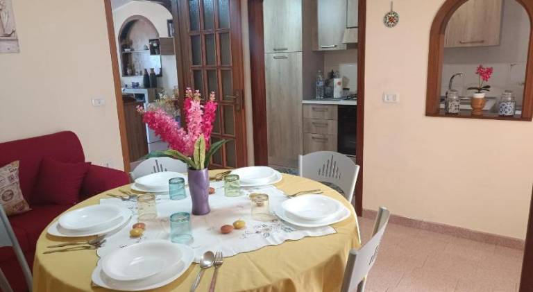Holiday apartment with 3 rooms for 5 persons — photo 2