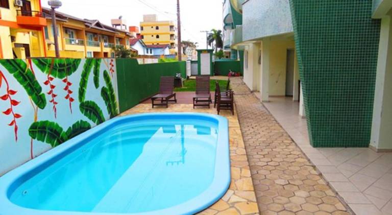 Rental apartment with pool in Bombinhas