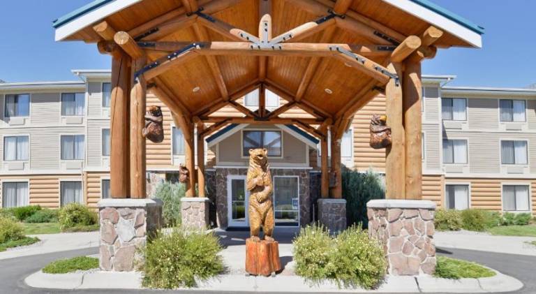 Clubhouse Inn in West Yellowstone, MT