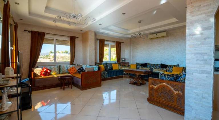Apartment with pool | Pet-friendly — photo 4