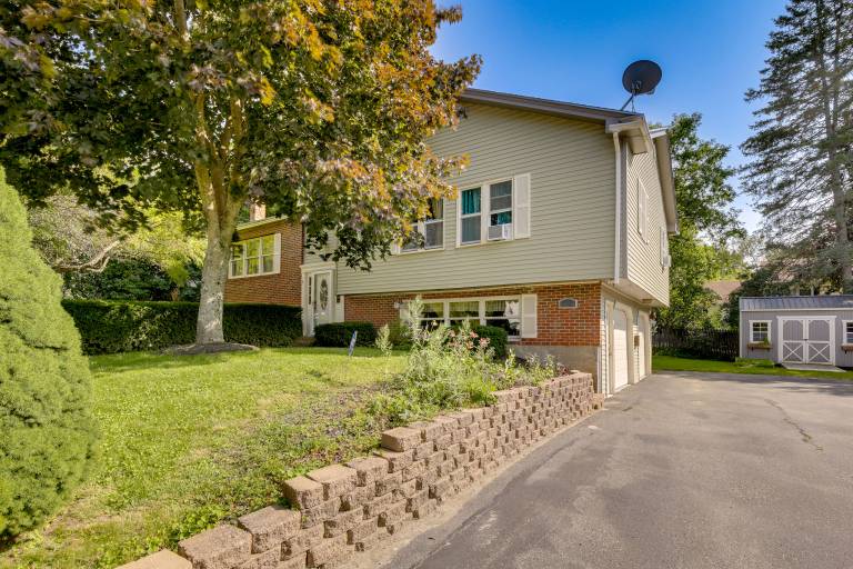 Great for Families: Waterville Retreat w/ Yard! — photo 2