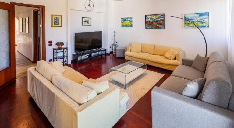 Villa with pool — photo 2