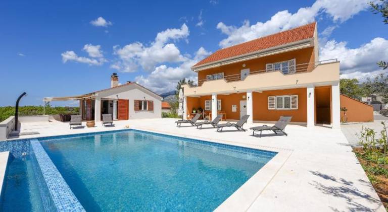 Vila Obrovac