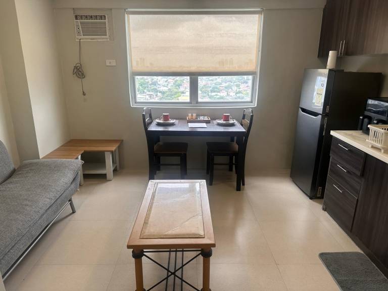 Rental apartment with pool in Quezon City