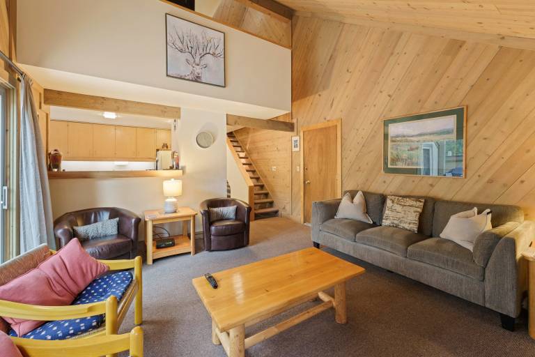 Family-oriented nice condo with hot tub & pool | Pets allowed — photo 2