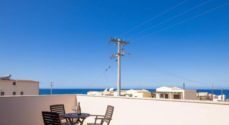 Villa with private pool, yard & terrace | Next to the beach | Good for workation | Pets allowed — photo 5