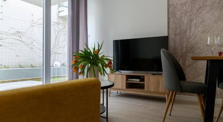 Apartment with 2 rooms for 5 persons — photo 2