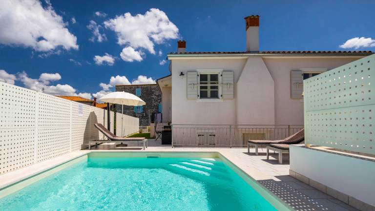 Villa with private pool, garden & barbecue | Pets allowed — photo 3