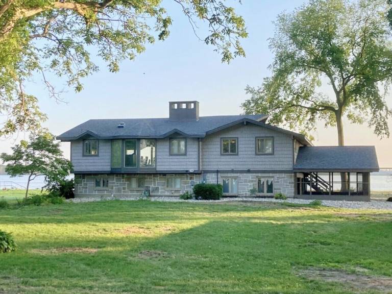 House Sandusky