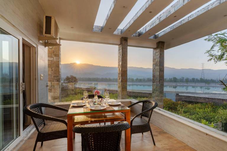 Pleasant villa with garden | Perfect for remote work | Pet-friendly in Haridwar