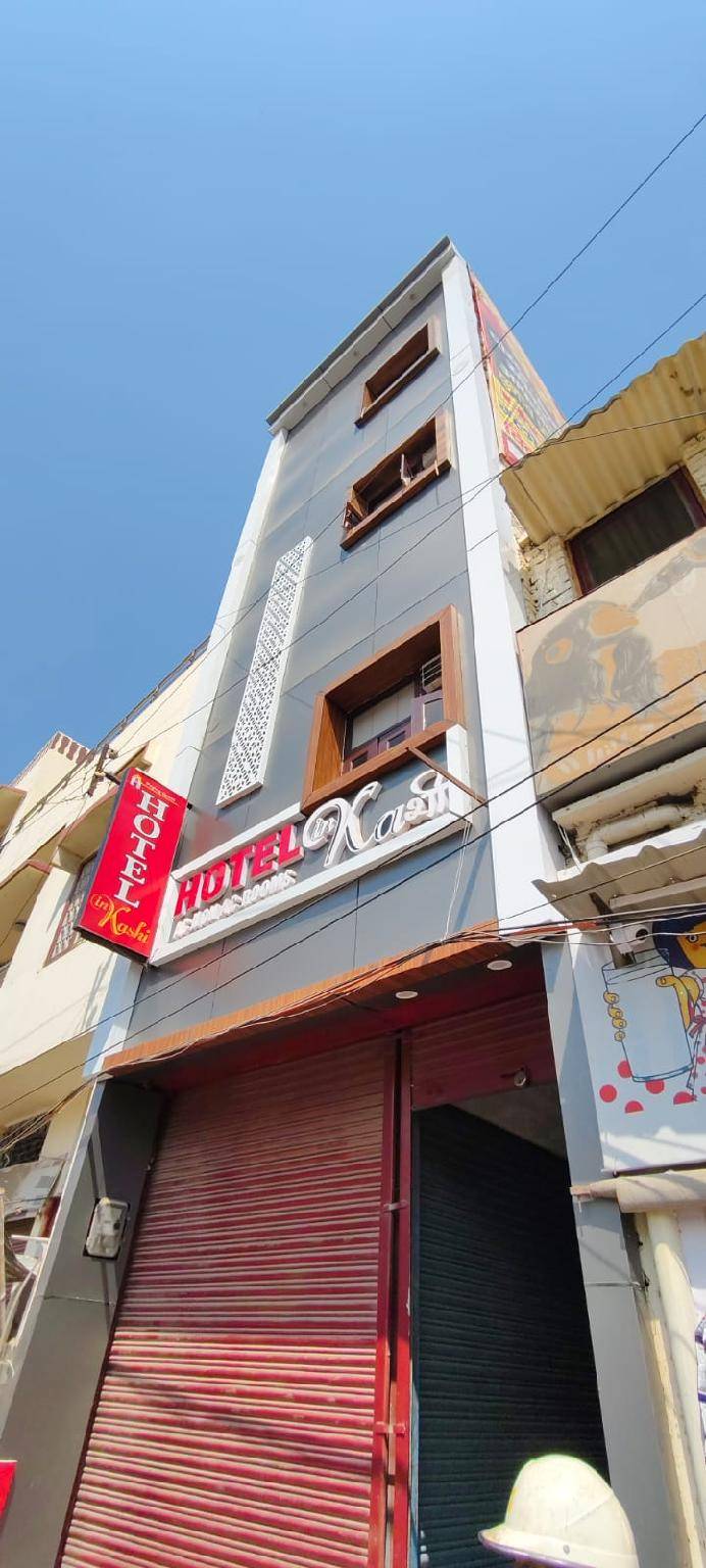 Hotel In Kashi in Tola