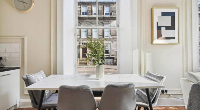 Serviced apartment | Close to George Square — photo 4