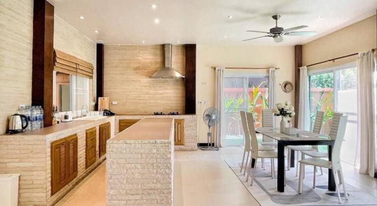 Hugo Villa (3-Bedroom Pool villa Rooftop) — photo 2
