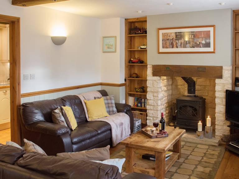 Child-friendly cottage with sauna, barbeque & yard | Water view | Pets allowed — photo 4