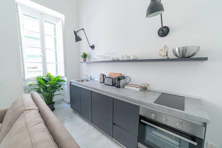 Apartment with terrace | Near Lower Barrakka Gardens — photo 3