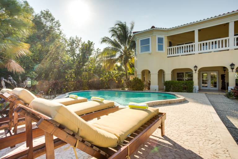 Villa Plantation