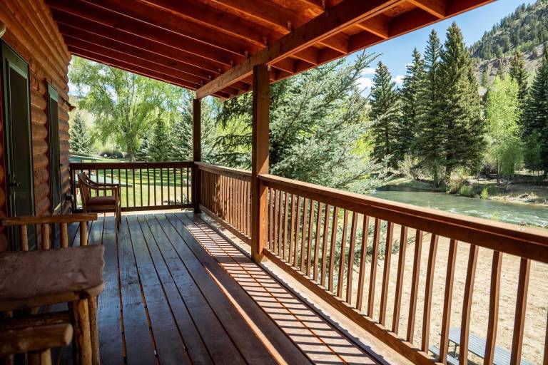 Cabin Lake City