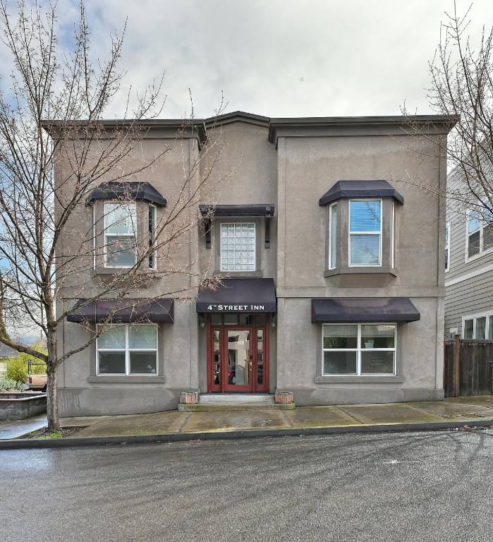 Holiday apartment with 3 rooms for 6 persons in Ashland, OR