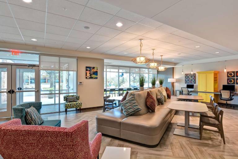 Home2 Suites by Hilton Tampa - USF/Near Busch Gardens — photo 3