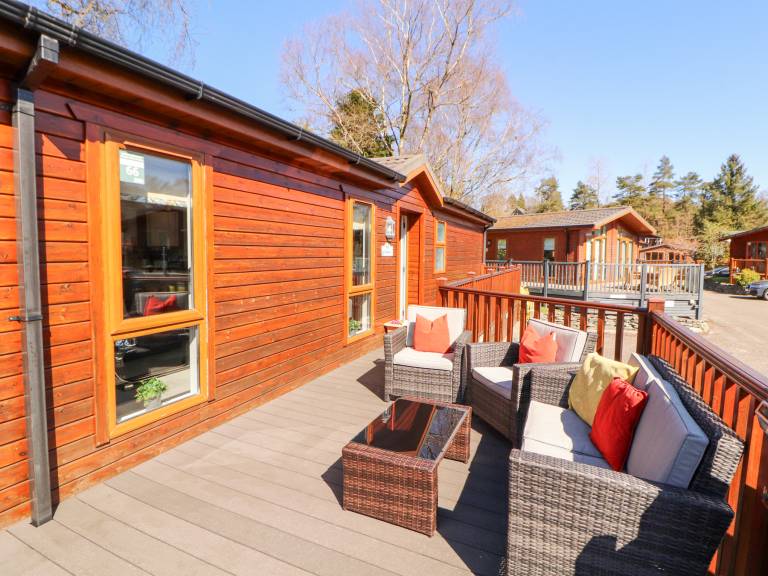 Family-oriented cottage with sauna, garden & pool | Dogs allowed — photo 2