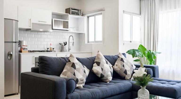 Apartment with terrace — photo 3