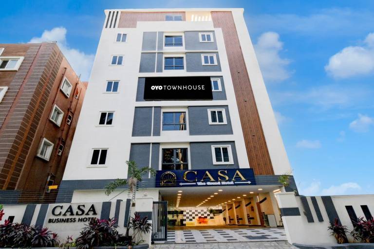 Super Townhouse Casa Grand Miyapur