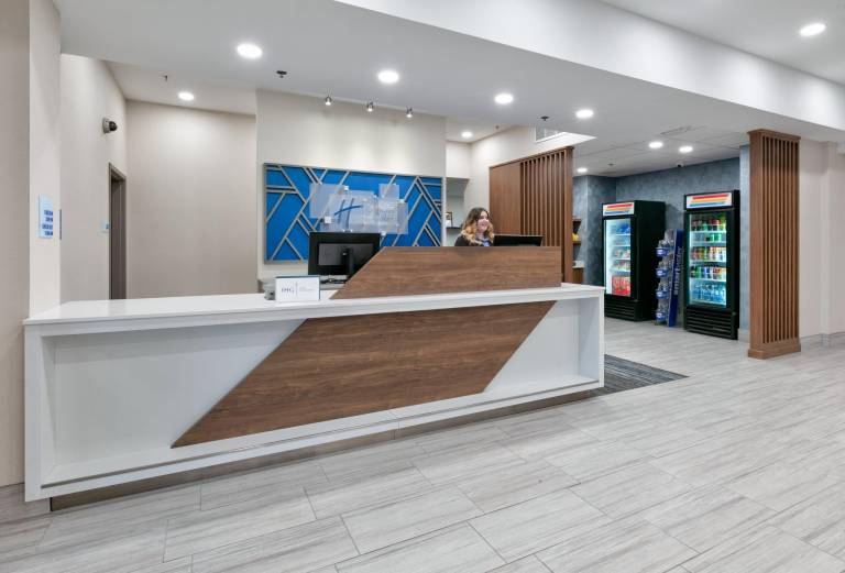 Holiday Inn Express Hotel & Suites Shakopee By IHG — photo 5