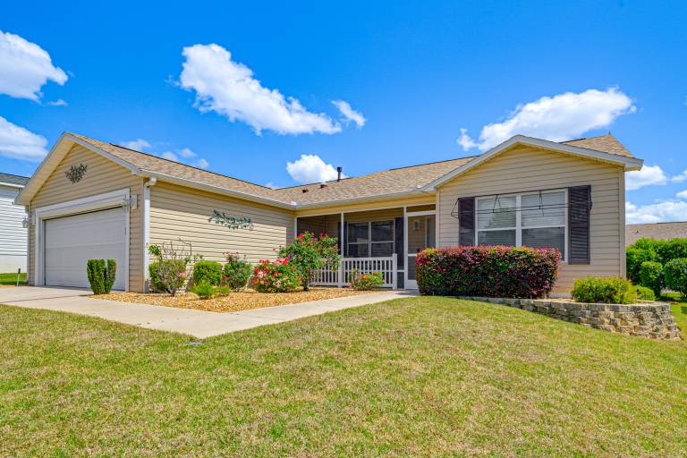 2 Mi to Lake Sumter Landing: Home in The Villages — photo 2