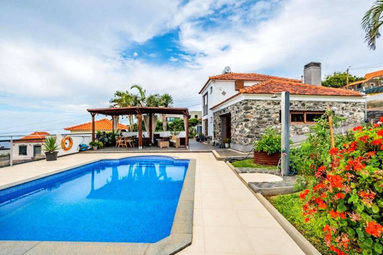 House Estreito da Calheta