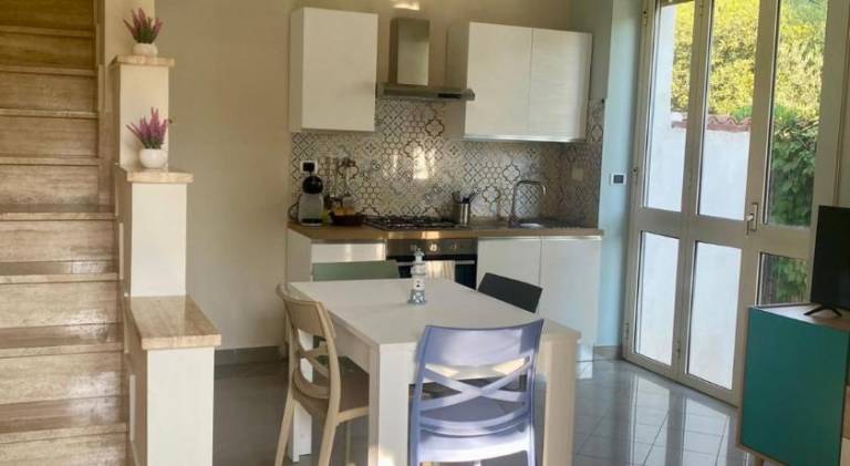 House with 2 rooms for 4 persons — photo 3