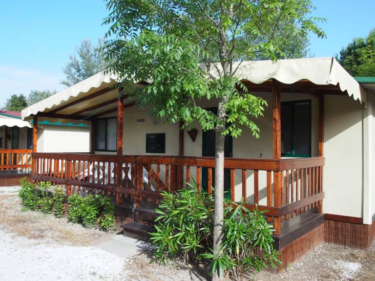 Rental apartment with patio & pool | Nature view — photo 2