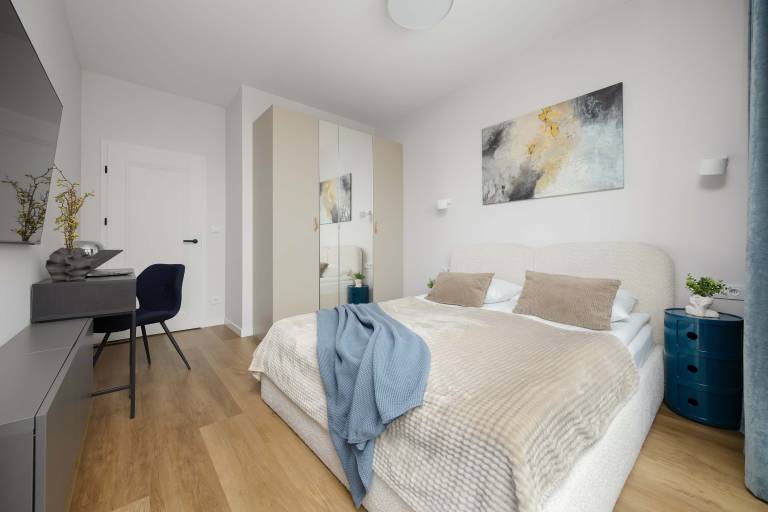 Grzybowska 37 Warszawa Luxury Apartment with Parking Balcony and Desk for Remote Work — photo 2