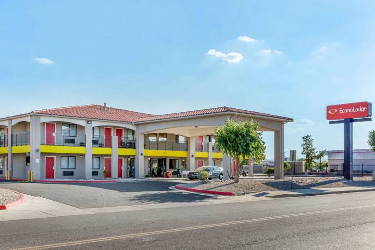Lodge West Mesa