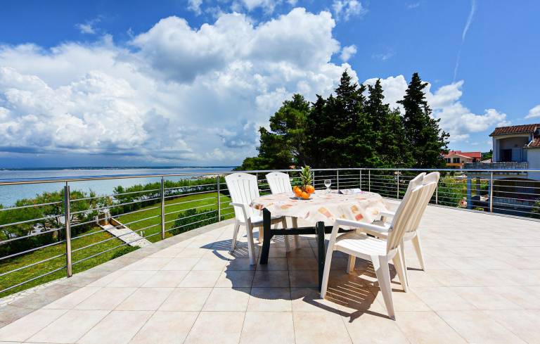 Apartma  Lukoran