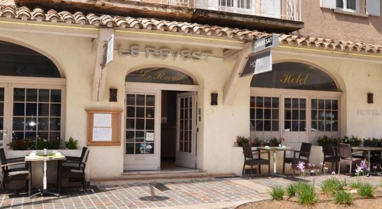 Brit Hotel Confort Le Revest Sainte-Maxime — photo 3