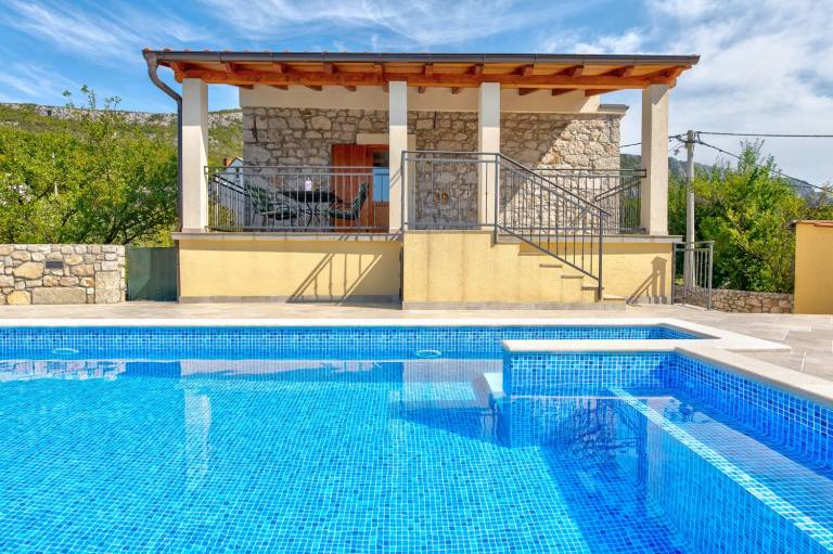 Fully equipped beautiful vacation home with garden, terrace & BBQ | Beach view | Suitable for remote work | Pet-friendly — photo 5