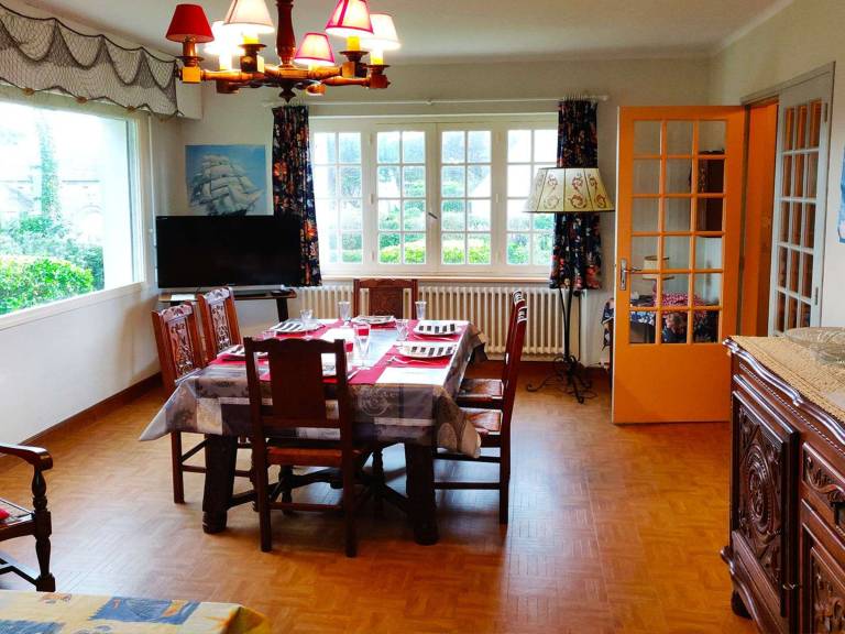 Family house with garden near the beach, pets allowed — photo 3