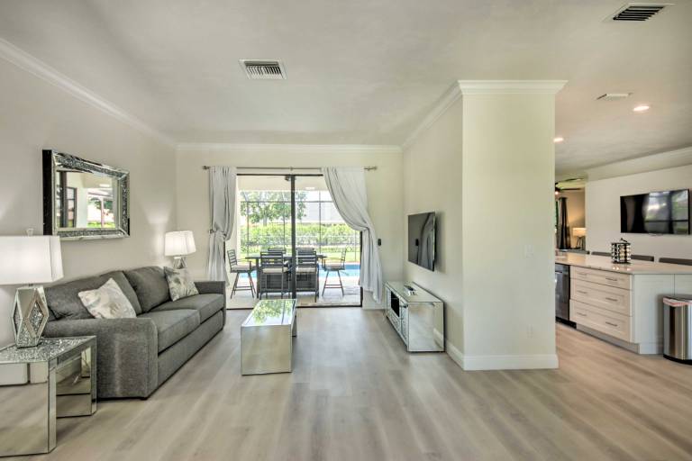 Lanai + Pool: Dog-Friendly Home in Cape Coral! — photo 4