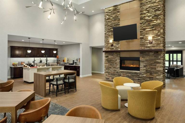 Homewood Suites by Hilton Burlington — photo 2