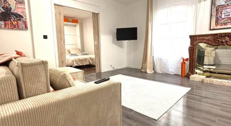 Charming rental apartment | Close to Champs-Élysées | Dogs allowed in Levallois-Perret