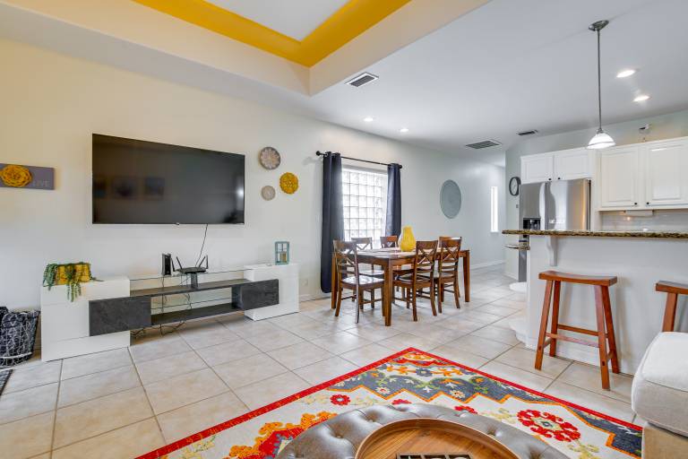 Steps to Beach: Oceanside Townhome w/ Heated Pool — photo 5
